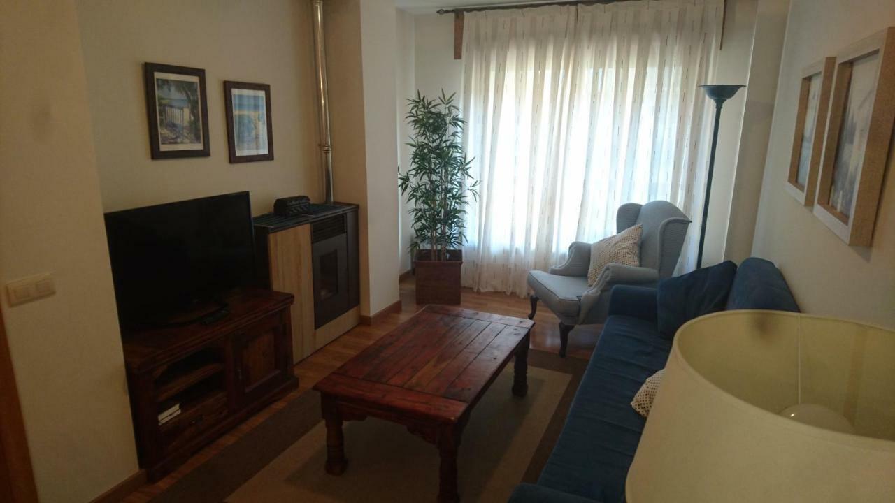 Apartmán Apartamento Rapitan Jaca Exteriér fotografie